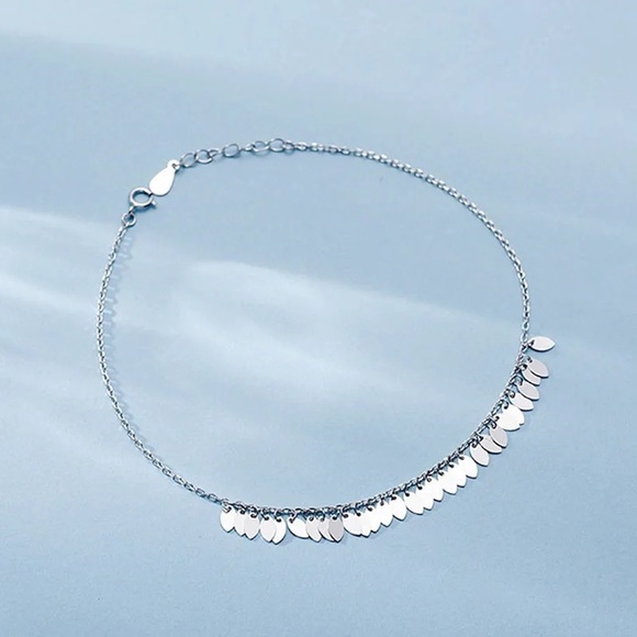 ✨NEW LAUNCH✨Silver Color Anklets with Trendy Elegant Charming Leaves Tas… - Picture 4 of 4